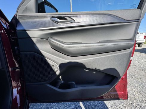 New 2025 Jeep Grand Cherokee L Laredo AWD/4WD image 14