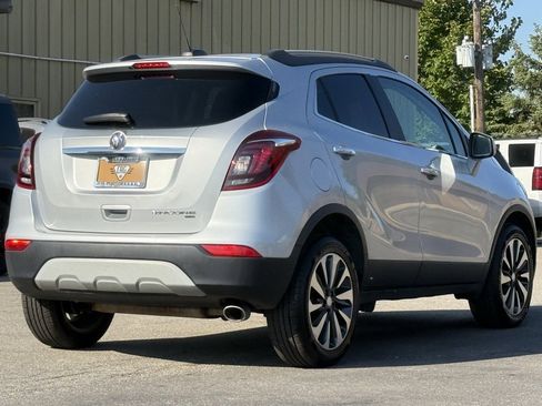 Used 2021 Buick Encore Preferred image 5