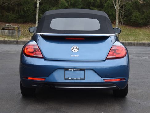 Used 2019 Volkswagen Beetle 2.0T S image 32