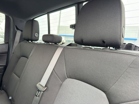 Used 2023 Chevrolet Colorado Trail Boss w/ Technology Package image 32