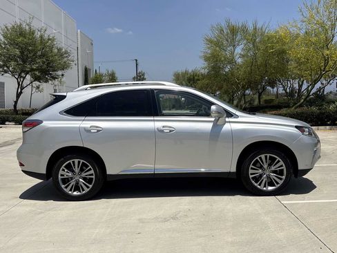 Used 2014 Lexus RX 350 FWD w/ Navigation Package image 2