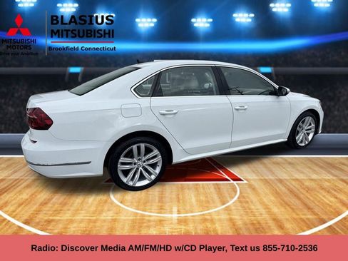 Used 2018 Volkswagen Passat 2.0T SE image 4