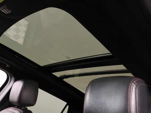 Used 2022 Ford Expedition Max Limited image 17