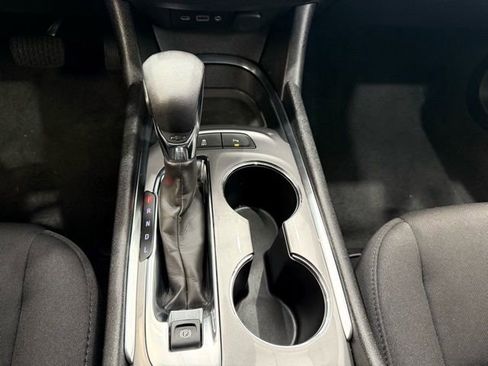 Used 2024 Chevrolet Malibu LT image 36