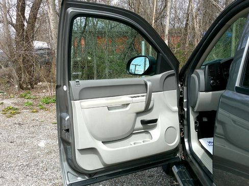 Used 2013 GMC Sierra 1500 SLE w/ Power Tech Package image 13