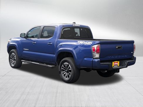 Used 2022 Toyota Tacoma TRD Sport w/ Technology Package AWD/4WD image 5