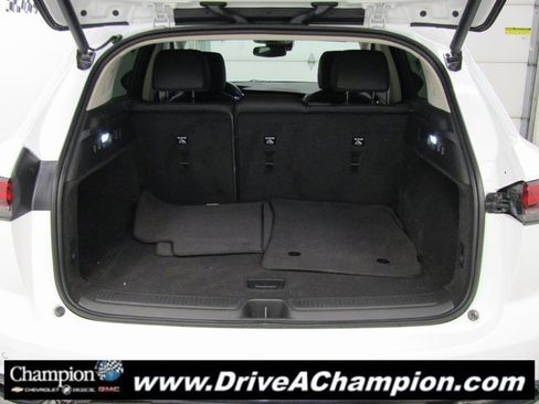 Used 2022 Buick Envision Essence w/ Sport Touring Package image 13