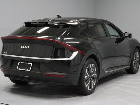 Used 2024 Kia EV6 Light AWD/4WD image 12