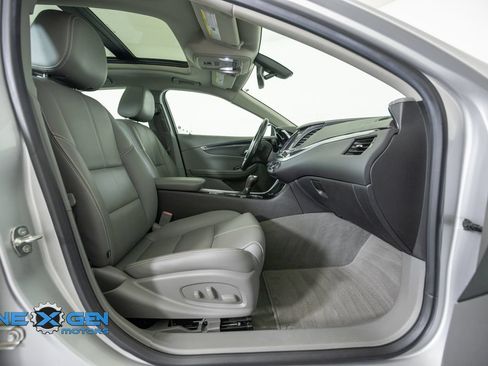 Used 2019 Chevrolet Impala LT w/ Sunroof and Spoiler Package FWD image 41
