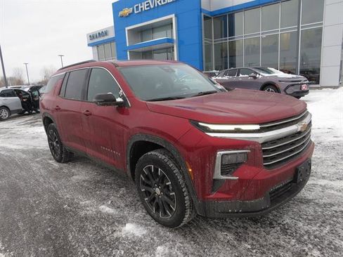 New 2026 Chevrolet Traverse LT w/ Sun and Wheel Package image 2