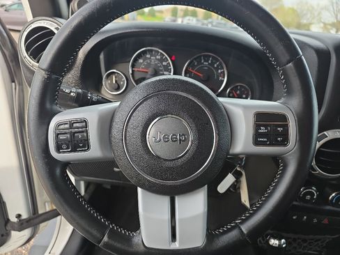 Used 2013 Jeep Wrangler Unlimited Sport AWD/4WD image 21