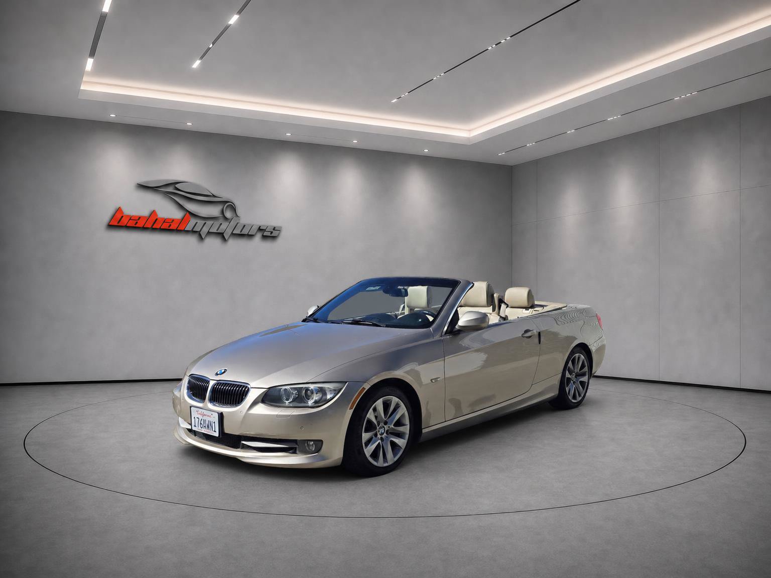 Used 2012 BMW 328i Convertible RWD image 4