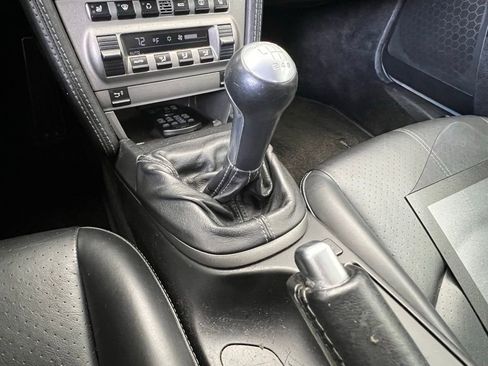 Used 2006 Porsche 911 Carrera image 11