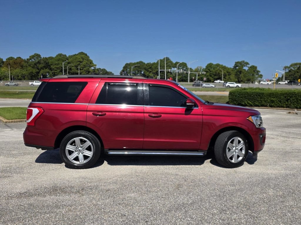 Used 2018 Ford Expedition XLT w/ Equipment Group 202A RWD image 42
