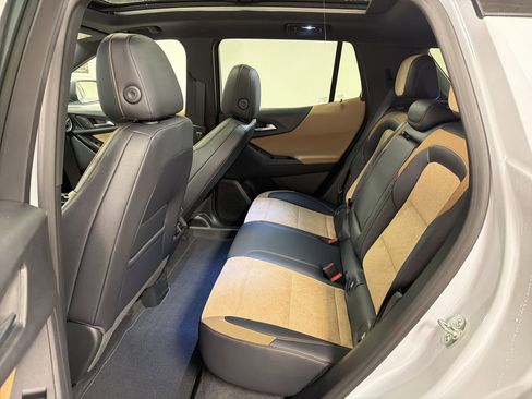 New 2026 Chevrolet Equinox ACTIV w/ Convenience Package III FWD image 14