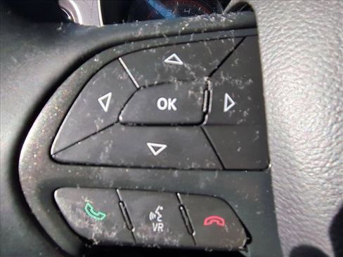 Used 2017 Dodge Charger SE w/ Blacktop Package image 12