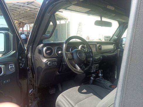 Used 2020 Jeep Wrangler Sport AWD/4WD image 19
