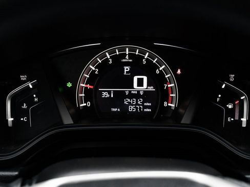 Used 2018 Honda CR-V LX image 15