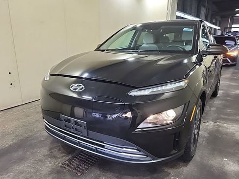 Used 2023 Hyundai Kona SE w/ Cargo Package image 1