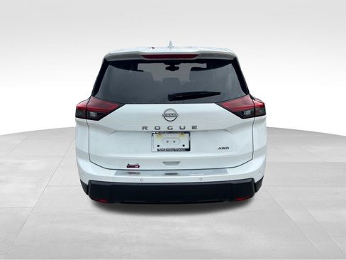 New 2026 Nissan Rogue SV image 5