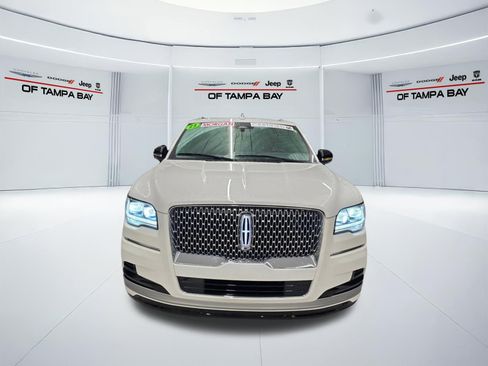 Used 2023 Lincoln Navigator L Reserve AWD/4WD image 8