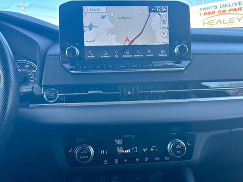 Used 2022 Mitsubishi Outlander SE image 26