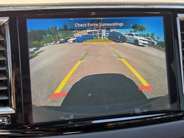 Used 2025 Chrysler Pacifica Select FWD image 14