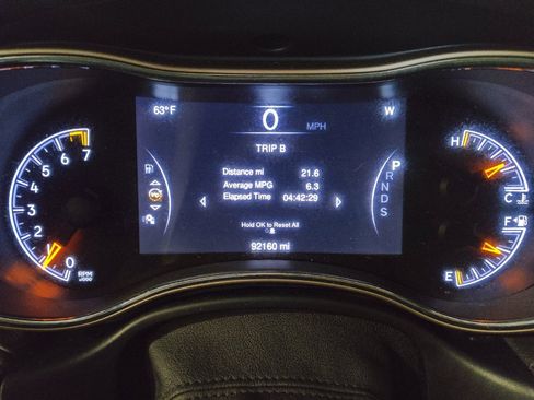 Used 2015 Jeep Grand Cherokee Overland image 23