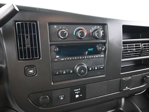 Used 2020 Chevrolet Express 2500 w/ Driver Convenience Package RWD image 7