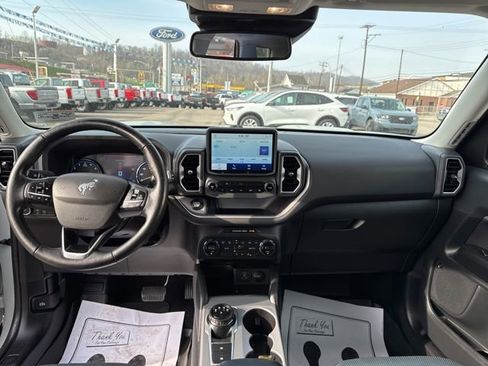 Used 2021 Ford Bronco Sport Outer Banks w/ Outer Banks Package (96D) image 13