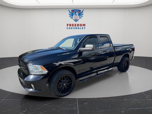 Used 2015 RAM 1500 Express AWD/4WD image 2