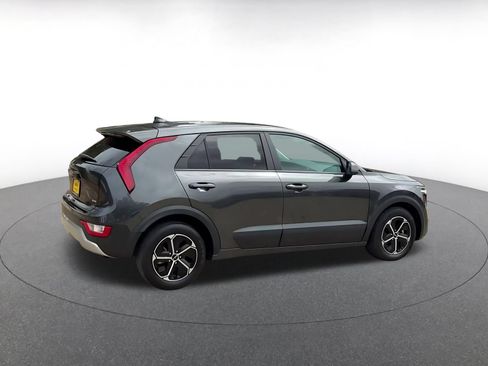 Used 2026 Kia Niro LX FWD image 13