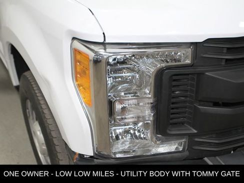 Used 2017 Ford F250 XL w/ Power Equipment Group RWD image 7