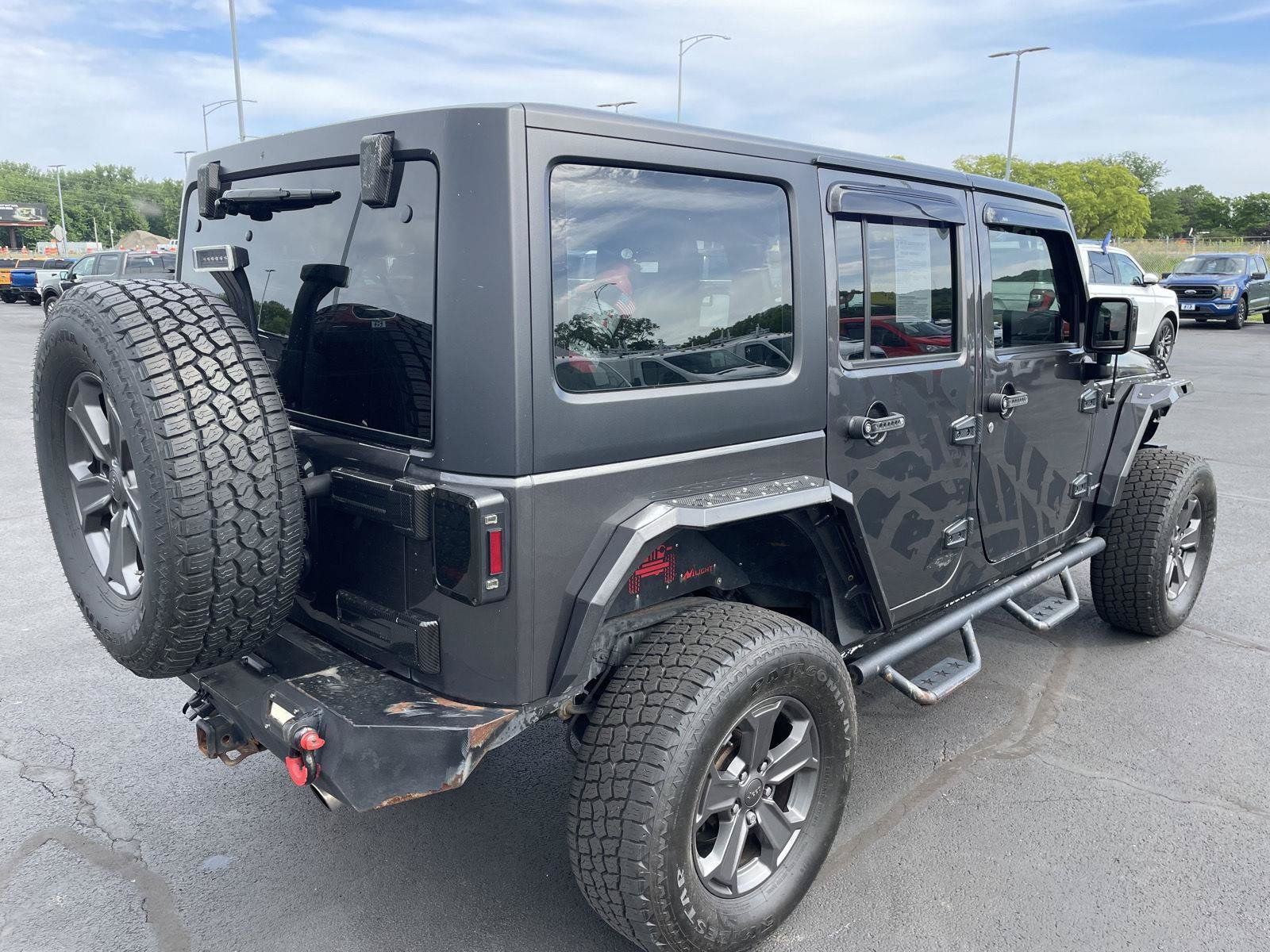Used 2017 Jeep Wrangler Unlimited Sport w/ Dual Top Group AWD/4WD image 12