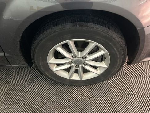 Used 2018 Dodge Grand Caravan SXT FWD image 38