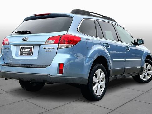 Used 2011 Subaru Outback 2.5i Premium w/ All-Weather Pkg image 12