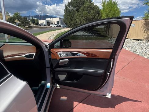 Used 2017 Lincoln MKZ Black Label w/ Technology Package AWD/4WD image 28