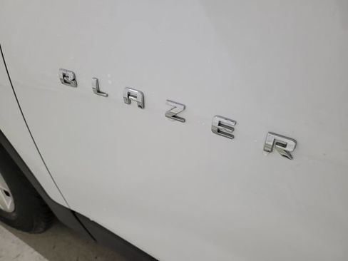 Used 2020 Chevrolet Blazer LT image 28