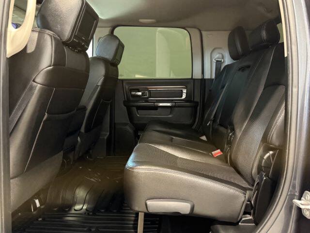 Used 2015 RAM 2500 Laramie w/ Convenience Group AWD/4WD image 11