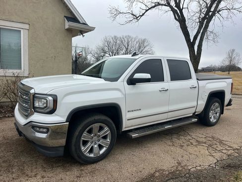 Used 2018 GMC Sierra 1500 SLT w/ SLT Premium Package image 1