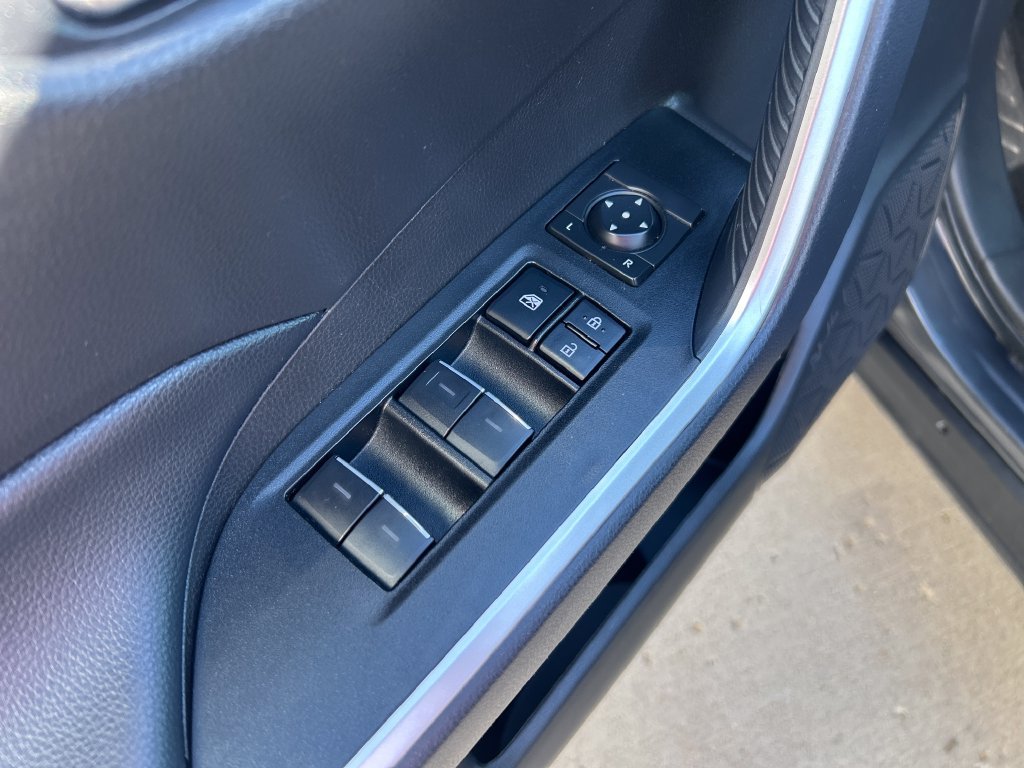 Certified 2025 Toyota RAV4 XLE AWD/4WD image 12