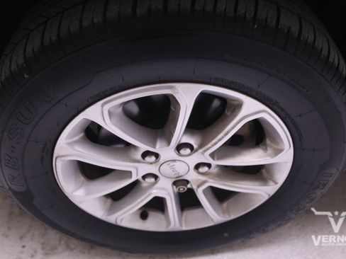 Used 2015 Jeep Grand Cherokee Laredo w/ Quick Order Package 23E image 29