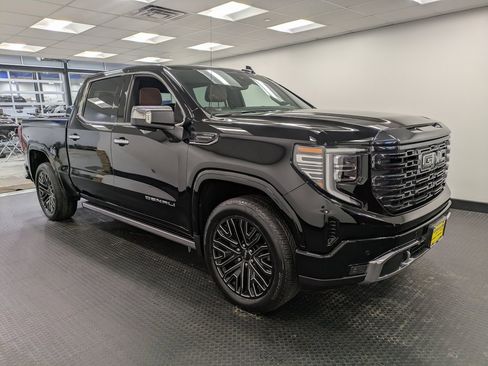 Used 2022 GMC Sierra 1500 Denali Ultimate image 3