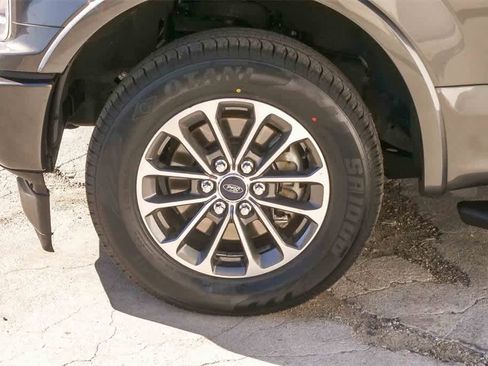 Used 2018 Ford F150 XLT w/ Equipment Group 301A Mid image 5