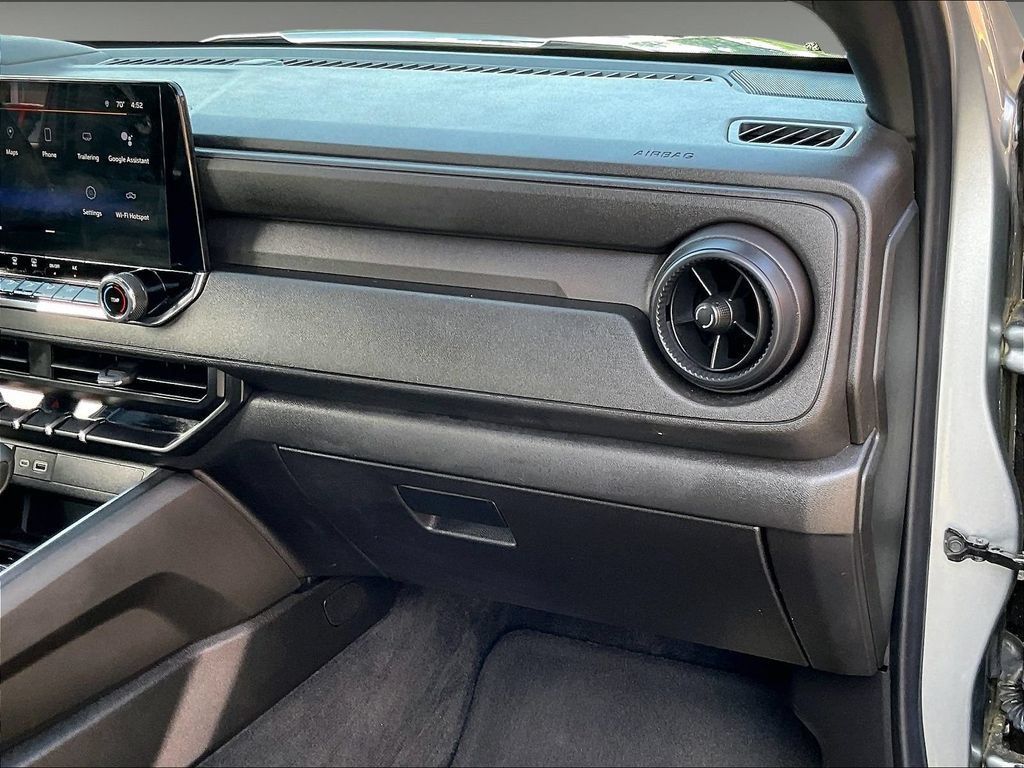 Used 2023 Chevrolet Colorado Trail Boss AWD/4WD image 13
