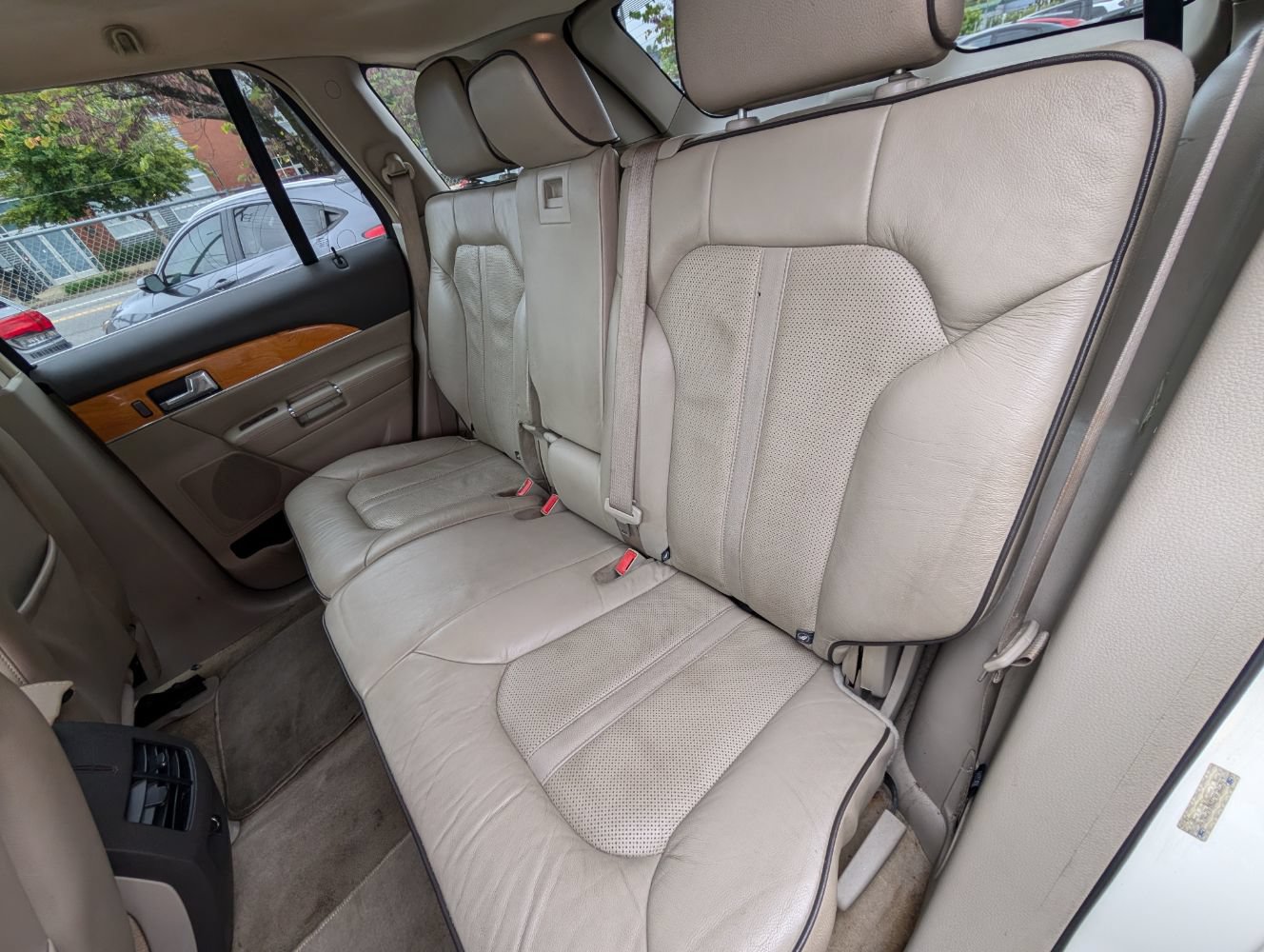 Used 2013 Lincoln MKX AWD image 18