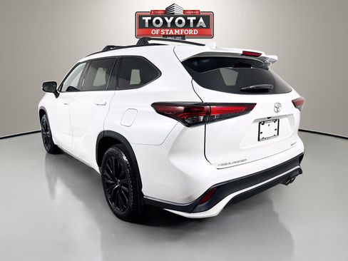 Certified 2024 Toyota Highlander XSE AWD/4WD image 5