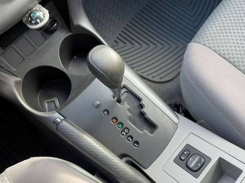 Used 2006 Toyota RAV4 4WD image 16