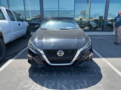 Used 2022 Nissan Altima 2.5 SL FWD image 2