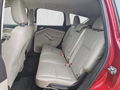 Used 2018 Ford Escape SE w/ SE Sync 3 Package image 9